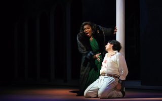 Leah Hawkins (Tosca), Joshua Guerrero (Cavaradossi), photo by Curtis Brown for the Santa Fe Opera