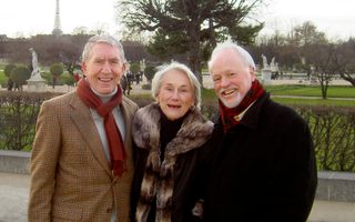 Richard Gaddes, Joyce Idema, Kirt Pavitt in Paris, 2001